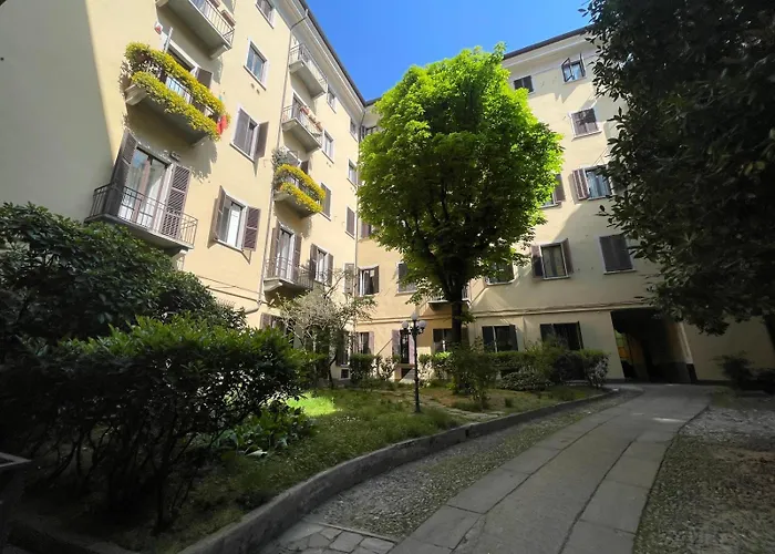 Grande Appartamento In Centro 4 Camere 4 Bagni Διαμέρισμα *