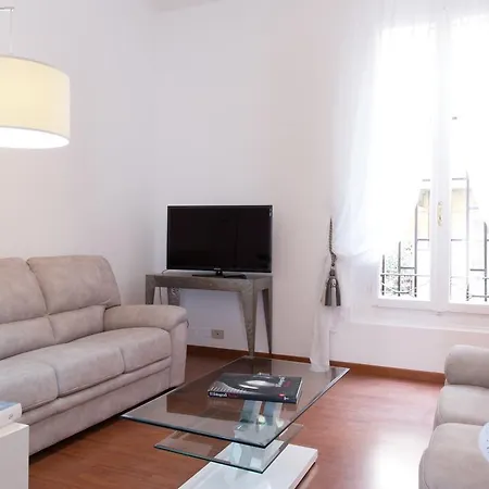 Appartamento Grande In Centro 4 4 Bagni