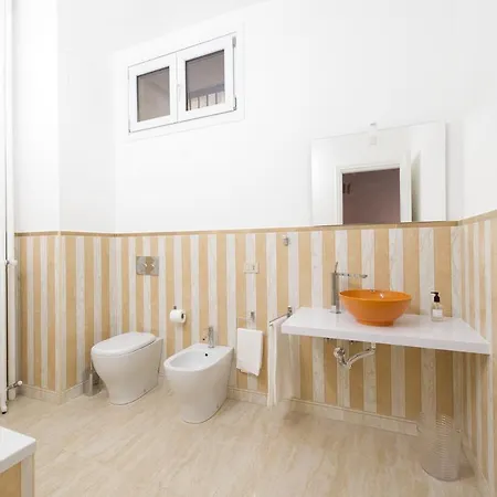Grande In Centro 4 4 Bagni Appartamento
